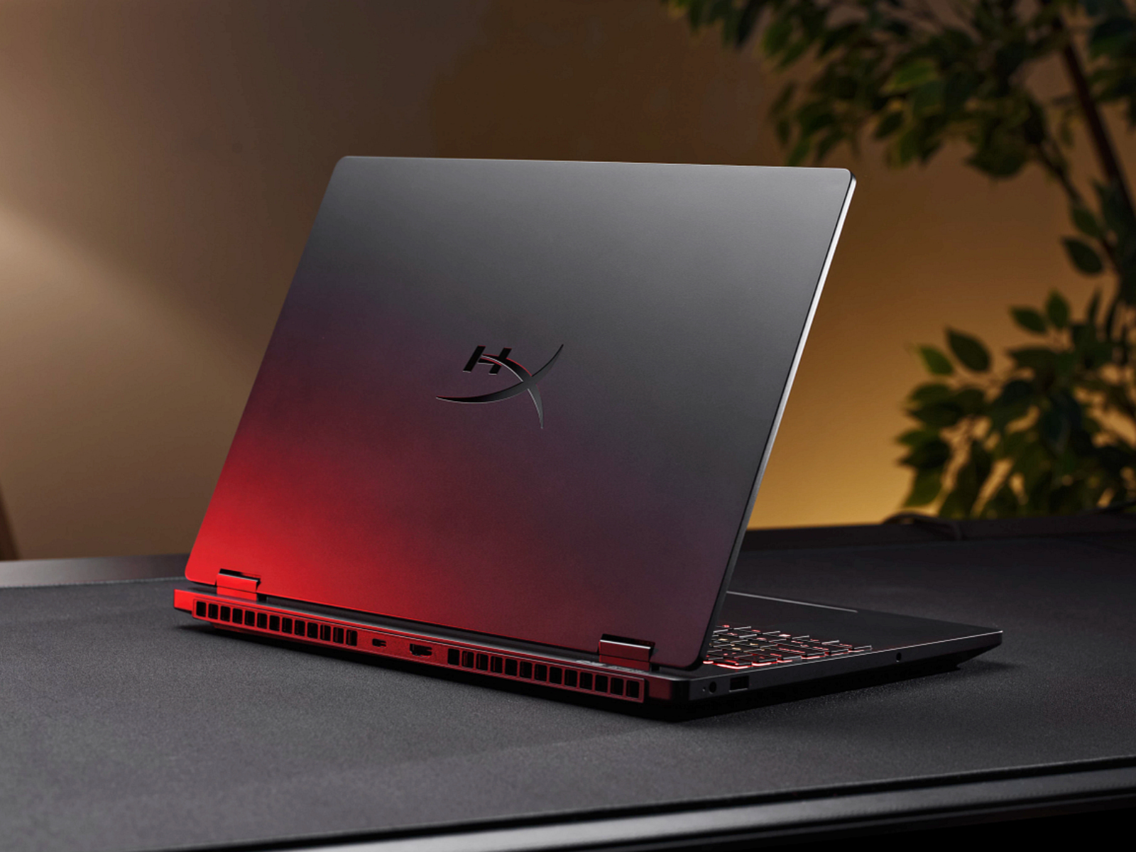 HP Bikin Omen 15 Lebih Ringkas, Tetap Bawa RTX 5070 Dan Layar 180 Hz