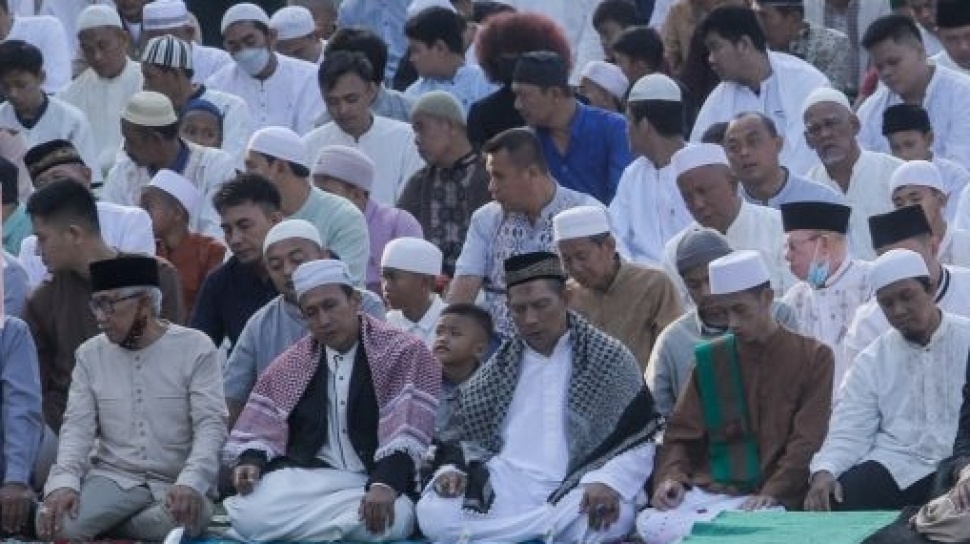 Niat Salat Idul Adha 2026 Jangan Sampai Keliru, Ini Bedanya Imam, Makmum, dan Sendiri
