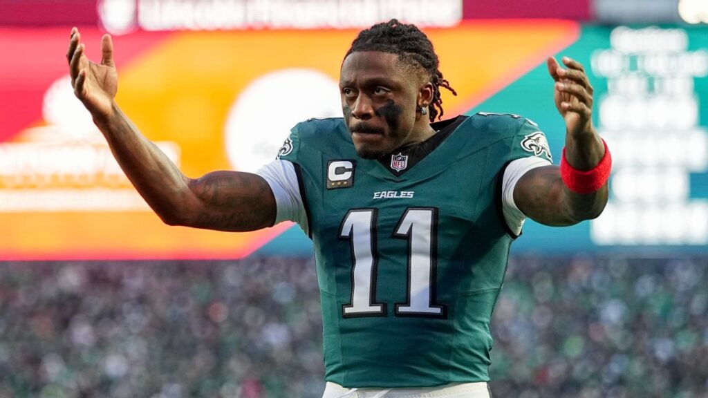 A.J. Brown Ke Patriots Masuk Akal, Eagles Rela Lepas Bintang Demi Masa Depan