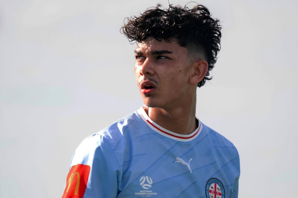 Masuk Timnas Senior di Usia 17 Tahun, Baker Langsung Ditempa Kevin Diks