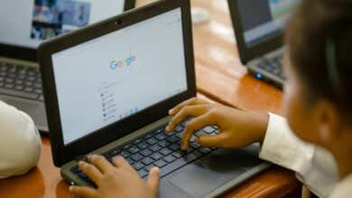 Komdigi Ingatkan Tenggat PP Tunas Besok, 17.000 PSE Bisa Masuk Kategori Risiko Tinggi