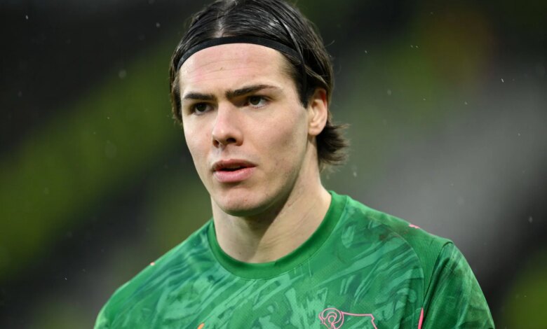 Leeds United Tak Perlu Zetterstrom, 3 Kiper Muda Ini Lebih Menjanjikan