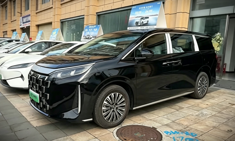 Linghui M9 Debut Sebagai MPV Armada BYD, Jarak Tempuh Gabungan Tembus 1.105 Km