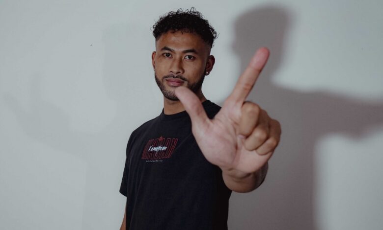 Aqil Savik ke Persija, Langkah Baru yang Bikin Persaingan Kiper Makin Panas