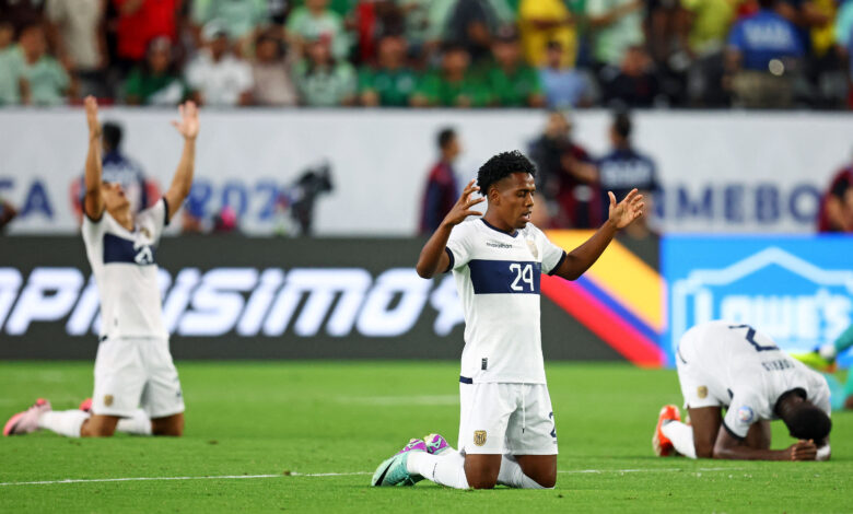 Meksiko Mengamuk di Babak Pertama, Ekuador Tumbang 2-0 dan Tersisih Awal