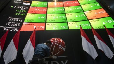 IHSG Dibuka Hijau di 5.672, Pasar Awal Sesi Masih Menahan Diri