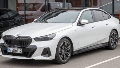 BMW Tetap Tenang Saat Rival Menahan Napas, Penjualan Premium Masih Bertahan