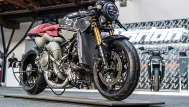 Motor 2-Tak 1000cc Delapan Silinder Ini Tembus 280 Bhp, Knalpotnya Bikin Tak Masuk Akal