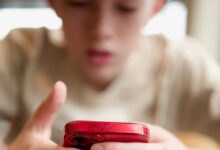 Fitur Keamanan TikTok dan YouTube Masih Gagal Lindungi Anak, Laporan Ungkap Celahnya