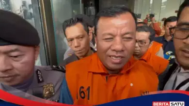 KPK Tahan Bupati Kuansing, Jejak Suap Jabatan Kini Makin Terbuka