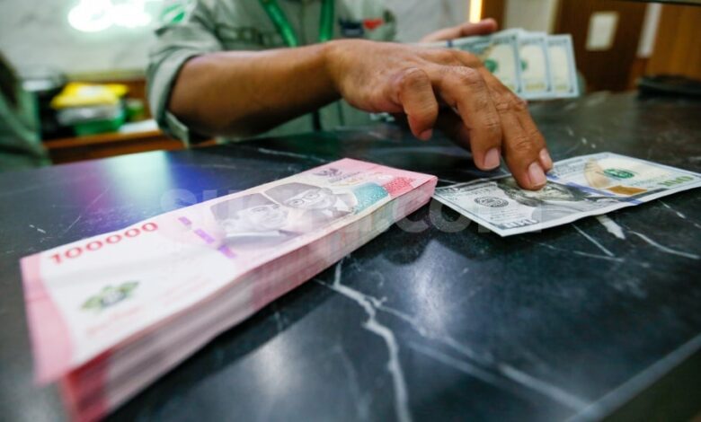 Rupiah Nyaris Tembus Rp18.000 Lagi, Tekanan Dolar AS dan Data Ekspor Kian Menyudutkan