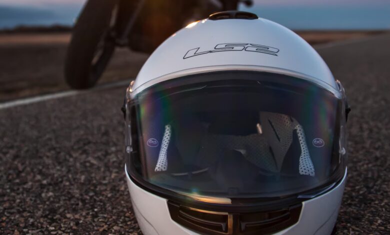 Helm Murah dan Bagus Saja Tidak Cukup, Masa Pakai Bisa Turunkan Perlindungan