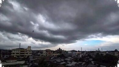 Semarang Tetap Berawan, Saat Daerah Lain Bersiap Hadapi Hujan Lebat dan Petir