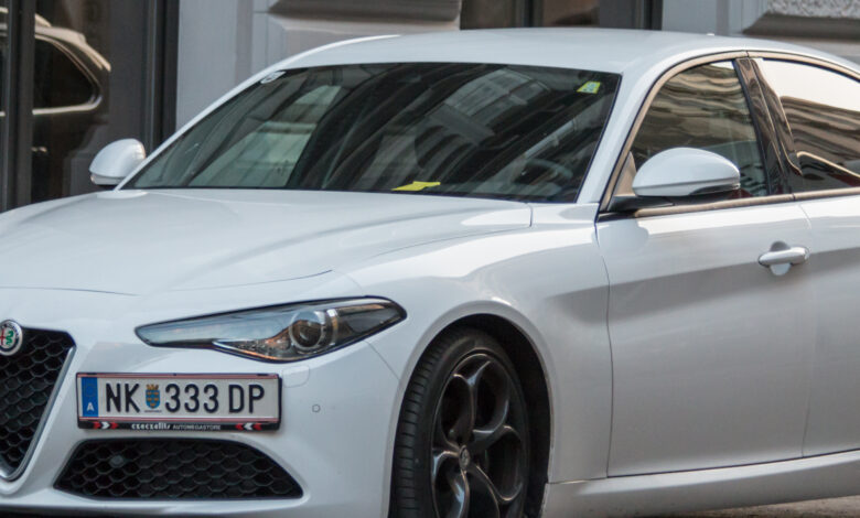 Alfa Romeo 155 Bangkit Lagi, Ternyata Hanya Giulia QV Berbalut Kulit Balap