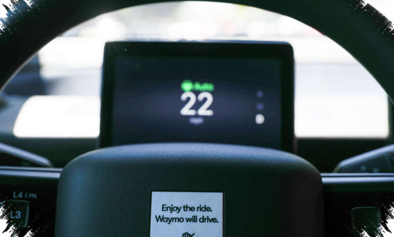 Waymo Rayakan 4 Juli dengan Kejutan Kecil di Kabin, Layar Penumpang Jadi Panggung Kembang Api