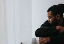 Memendam Emosi Bukan Tanda Kuat, Dokter Ungkap Risiko Obesitas hingga Diabetes pada Pria