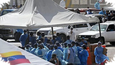 Di Morgue Darurat Venezuela, Keluarga Menatap Foto Jenazah Orang Terkasih