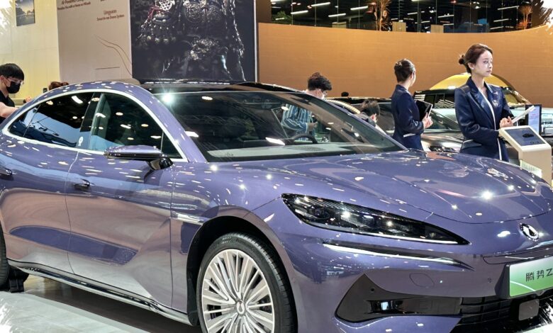 Denza Z Siap Guncang Goodwood, Supercar Listrik 1.582 HP Ini Bikin Rival Waspada