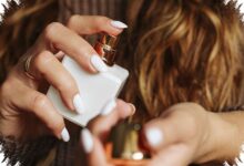 Kenapa Parfum Berubah Setelah Disemprot, Ini Rahasia 3 Lapisan Aromanya