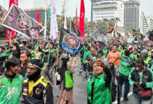 Potongan Grab-Gojek Turun 8%, Driver Justru Masih Bingung Hitungan Penghasilan