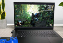 Laptop 975 Gram Ini Ternyata Bisa Jalankan Game AAA, Tipis Tapi Ngebut