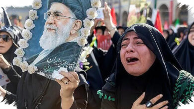 Mojtaba Khamenei Absen di Pemakaman Ayahnya, Spekulasi Soal Nasibnya Menguat