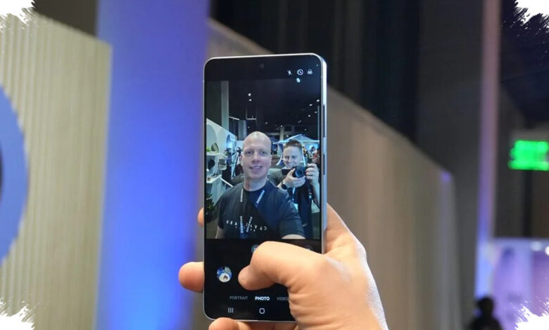 Galaxy S27 Pro dan Ultra Bisa Ubah Cara Selfie, Kamera Depan 16MP Ini Meniru Center Stage