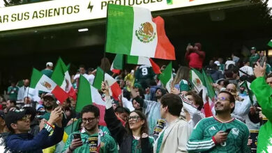 Hujan Deras Tahan Kick-Off Inggris Vs Meksiko, Tribun Azteca Justru Makin Riuh