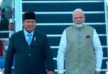 F-16 dan Sukhoi TNI AU Kawal Ketat Pesawat Modi Saat Mendarat di Halim