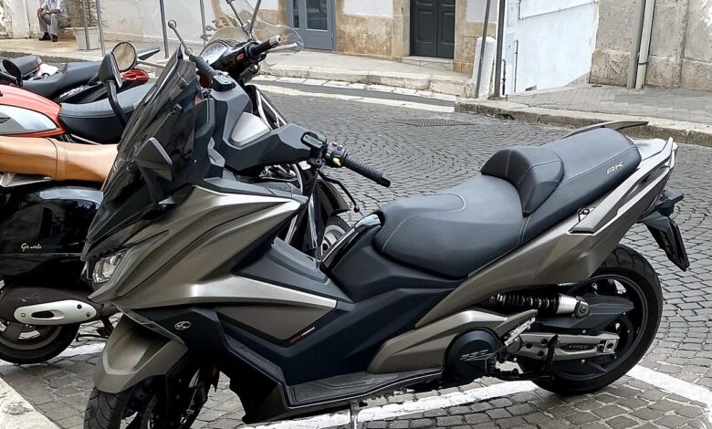 Kymco AK 550 Premium 2026 Lebih Murah dari TMAX, Fitur Touring-nya Bikin Geleng Kepala