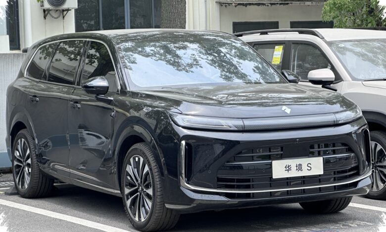 Huajing S, SUV Raksasa Wuling-Huawei dengan Kabin Lega dan Otak Pintar