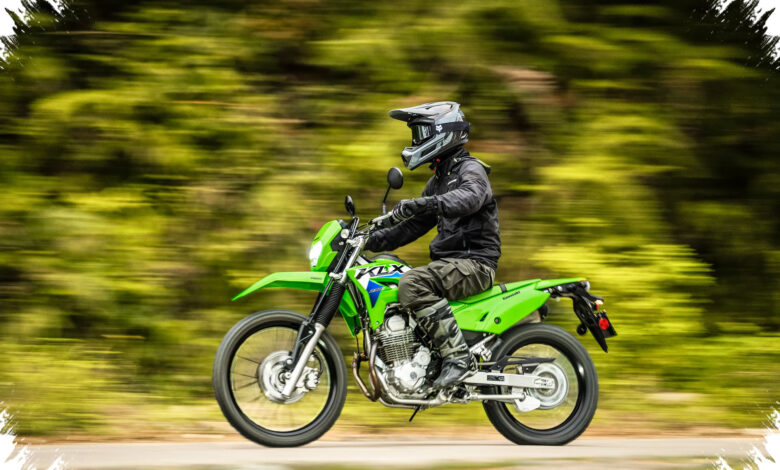 KLX230 2027 Naik Harga, Perubahan Minim Bikin Motor Ini Makin Dipertanyakan