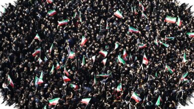Najaf dan Karbala Dipadati Jutaan Pelayat, Prosesi Pemakaman Ali Khamenei Mengular