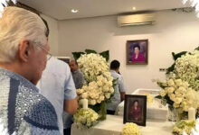 Enggartiasto Lukita Melayat ke Rumah Duka Ibunda Gita Wirjawan, Doa dan Penghiburan Mengalir