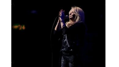 Bonnie Tyler Tutup Perjalanan Legendaris, Suara Seraknya Tinggalkan Jejak Abadi