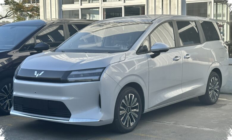 Wuling Siapkan 4 Mobil Baru, SUV Premium Misterius Jadi Sorotan Utama