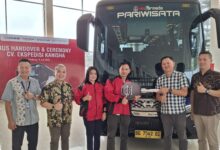 Laskad Trans Tetap Pilih Hino GB 150 AT, Transmisi Otomatis Jadi Andalan Armada Wisata