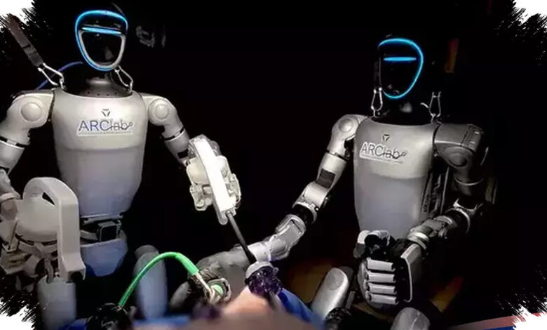 Robot Humanoid Ringkas Ini Baru Saja Menyelesaikan Operasi Bedah Langsung