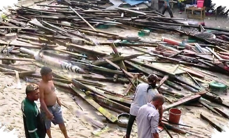Ombak 3 Meter Hantam Balikpapan, Tiga Rumah di Klandasan Ulu Ambruk Seketika