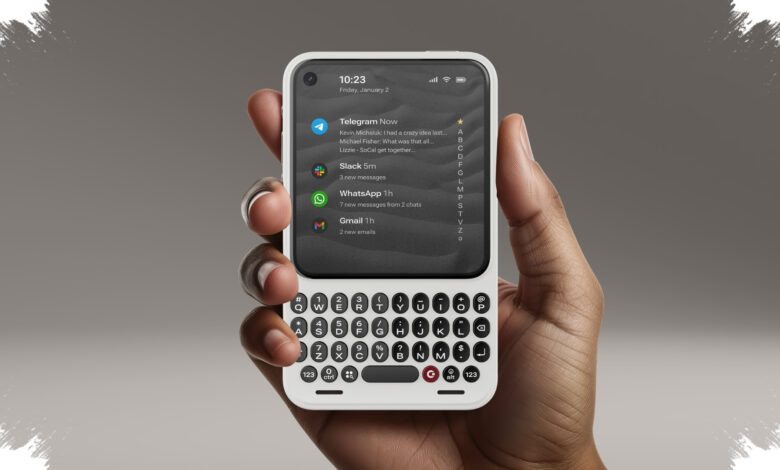 Clicks Communicator Hidupkan Lagi Rasa BlackBerry, Bawa Android 16 ke Keyboard Fisik
