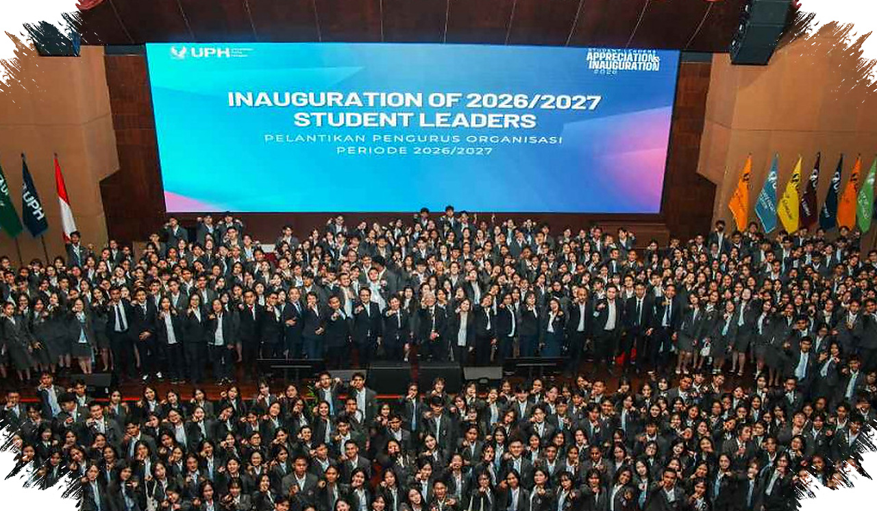 UPH Lantik 837 Student Leaders Baru, Kepemimpinan Bukan Sekadar Jabatan