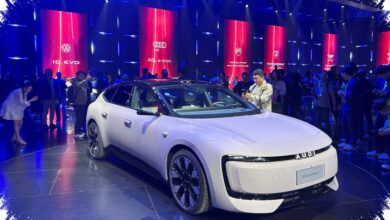 Pajak Mulai Mengintai PHEV di China, Era Emas Mobil Listrik Kini Tertekan