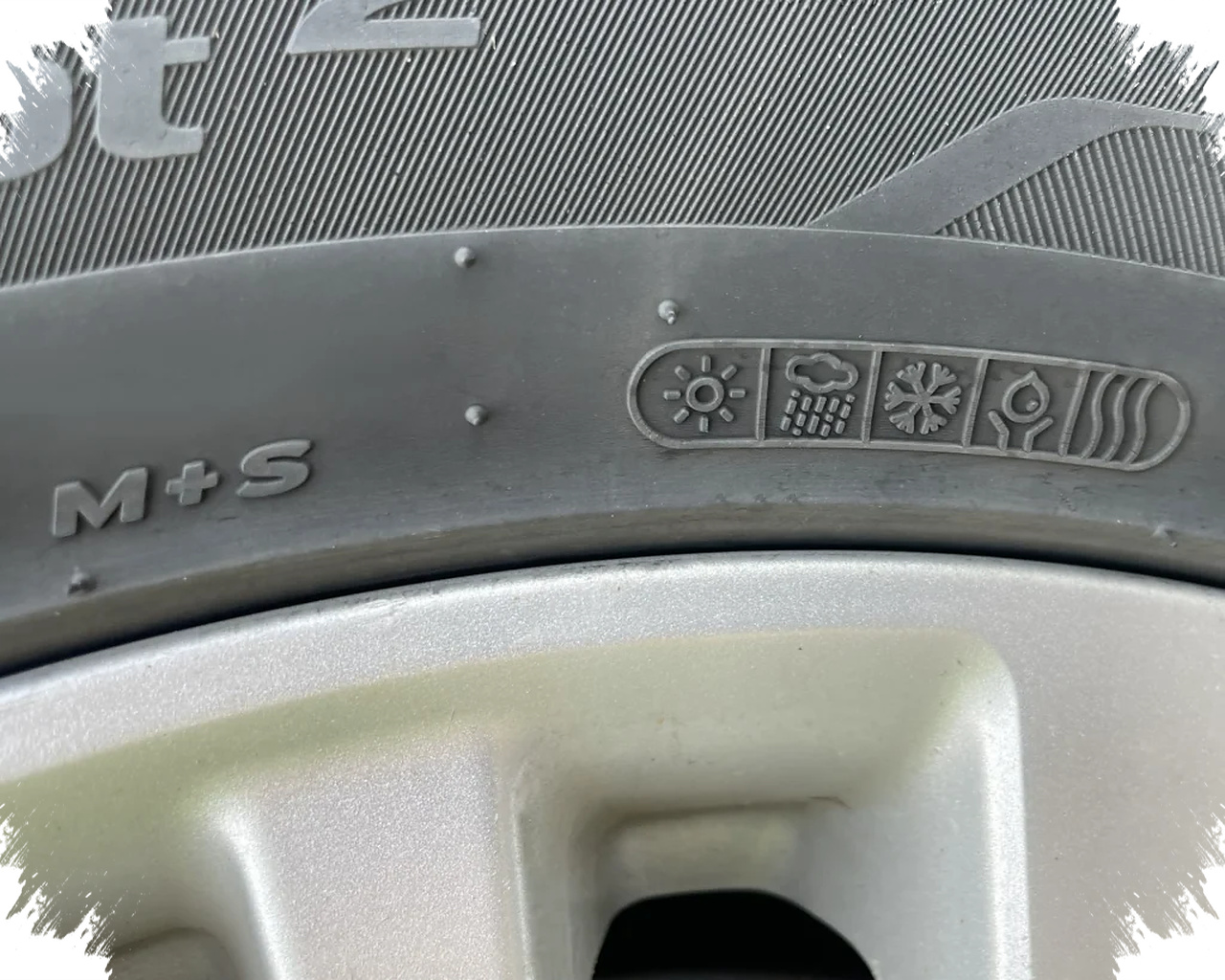 Temperature A di Dinding Ban Mobil Bukan Sekadar Huruf, Ini Tanda Ban Tahan Panas