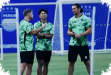 Jupe Naik ke Bangku Pelatih Persib, Kini Jadi Penghubung Igor Tolic dan Pemain Lokal