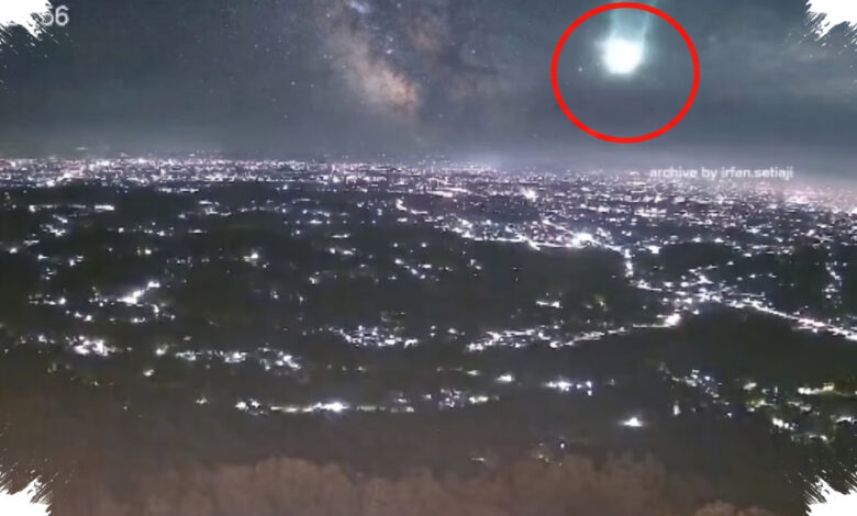 Benda Bercahaya di Langit Jawa Ternyata Meteor Besar, BRIN Ungkap Pemicu Dentuman