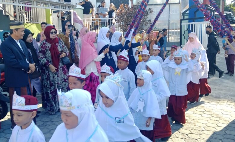 MPLS Ramah di SMA Labschool Kebayoran Bikin Siswa Baru Langsung Betah