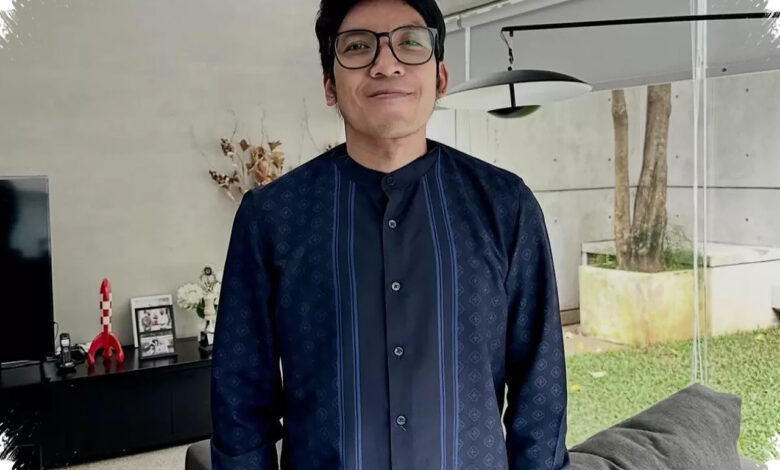Desta Jalani Operasi Penyedotan Darah di Mata Usai Kena Bola Padel