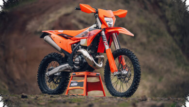 KTM 300 EXC 2027 Cuma 104 Kg, Tenaganya Bikin Enduro Lawan Sulit Mengejar