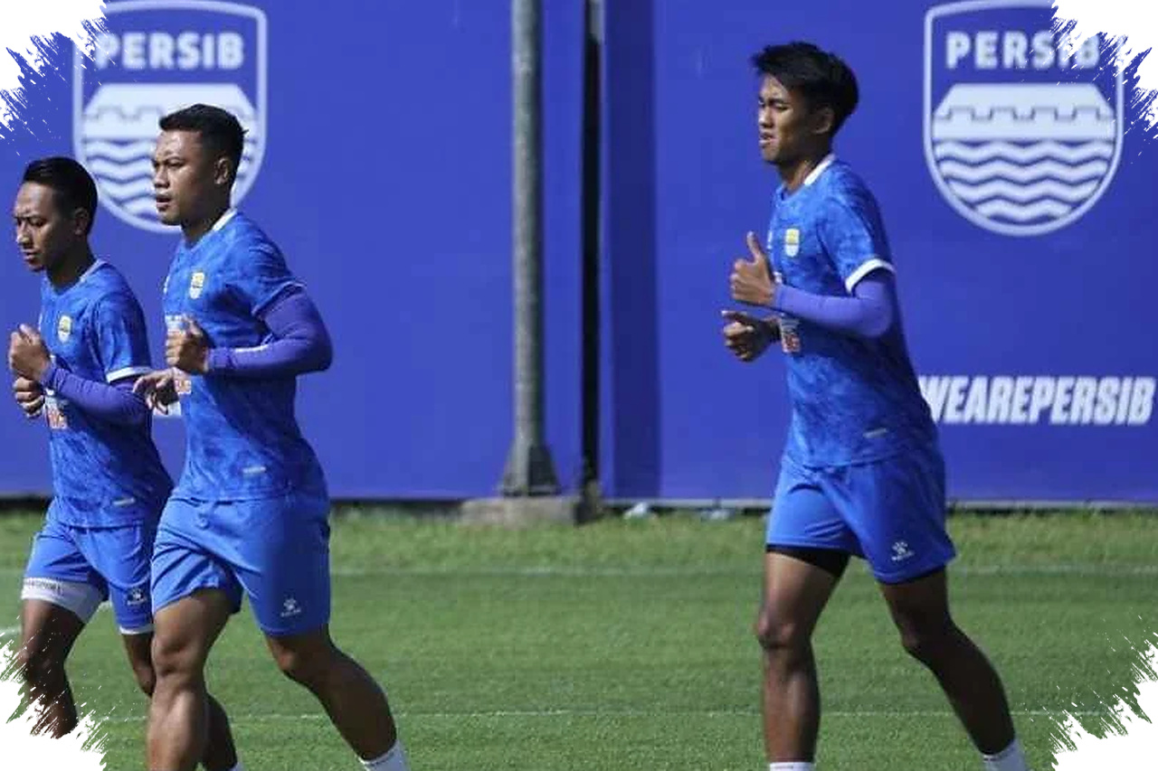 Bandung Bikin Menalo dan Sekulic Cepat Nyaman, Persib Dapat Tenaga Baru