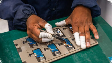India Hapus Bea Impor Komponen Ponsel, Biaya Produksi Global Bisa Turun